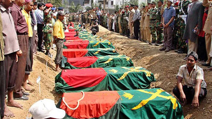 আজ জাতীয় শহীদ সেনা দিবস, পিলখানা ট্র্যাজেডির ১৭ বছর