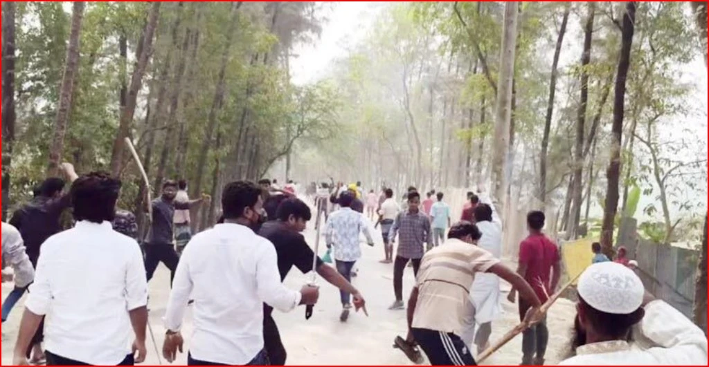 হান্নান মাসউদের গাড়িবহরে হামলা, পুলিশসহ আহত ২০