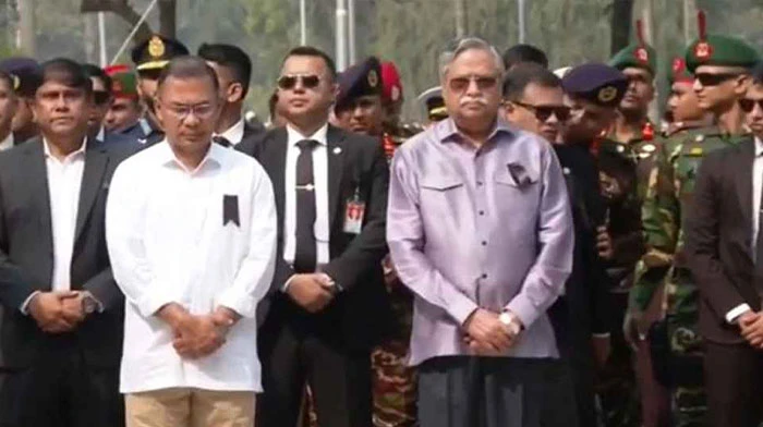 পিলখানায় শহীদদের প্রতি প্রধানমন্ত্রী ও রাষ্ট্রপতির শ্রদ্ধা নিবেদন