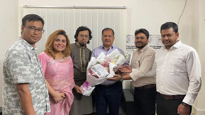 তথ্যমন্ত্রী জহির উদ্দিন স্বপনের সঙ্গে ডিএমএফ’র সৌজন্য সাক্ষাৎ