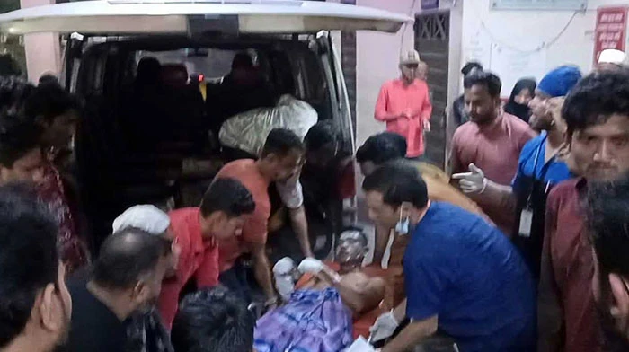 কক্সবাজারে এলপিজি পাম্পে ভয়াবহ বিস্ফোরণে দগ্ধ ১২