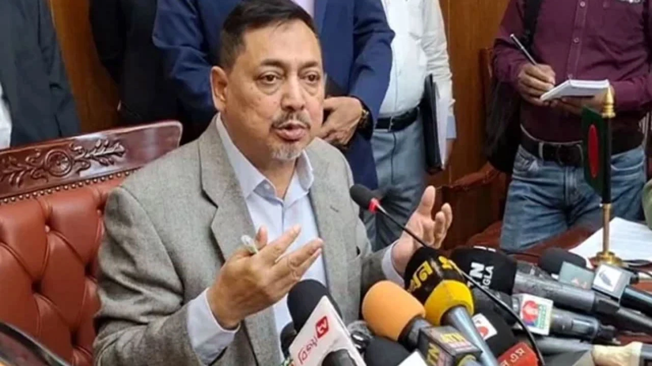 সময়মতো অফিসে না আসলে কঠোর ব্যবস্থা: মন্ত্রিপরিষদ সচিব