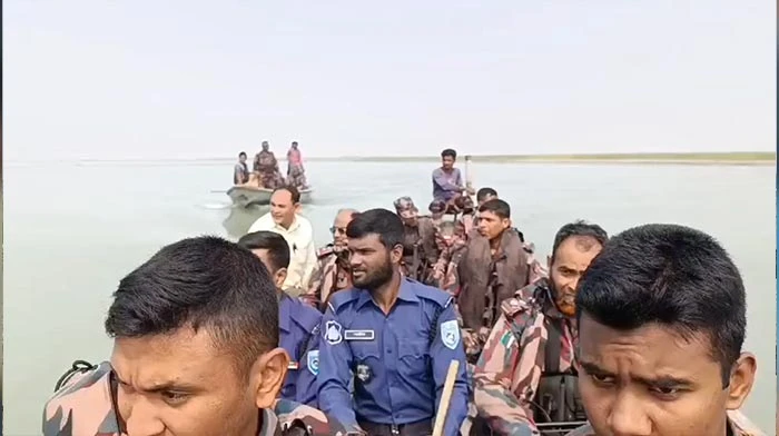 নীলফামারীতে অবৈধ পাথর উত্তোলনে টাস্কফোর্স অভিযান