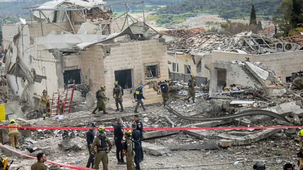 ইসরায়েলে ইরানের ক্ষেপণাস্ত্র হামলায় নিহত ৯