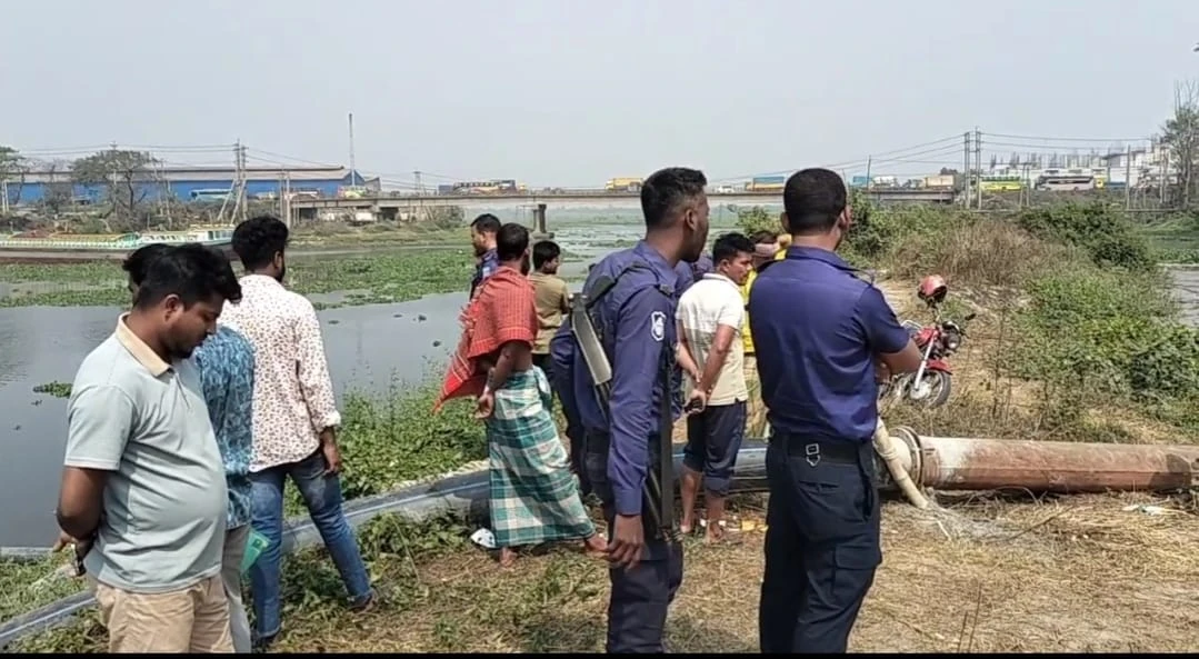 অবৈধভাবে খাল ভরাট, ভ্রাম্যমাণ আদালতের অভিযানে জরিমানা