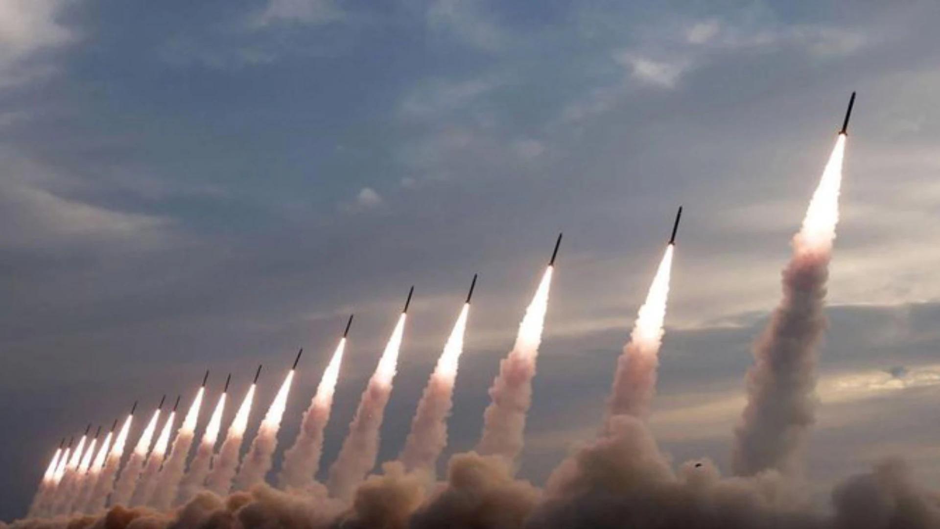 সৌদি আরবে বিশাল বিস্ফোরণ, ইরানের হামলা?