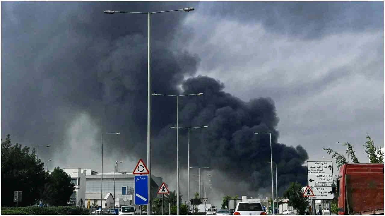 ইরানের ড্রোন হামলা, গ্যাস উৎপাদন বন্ধ ঘোষণা করলো কাতার