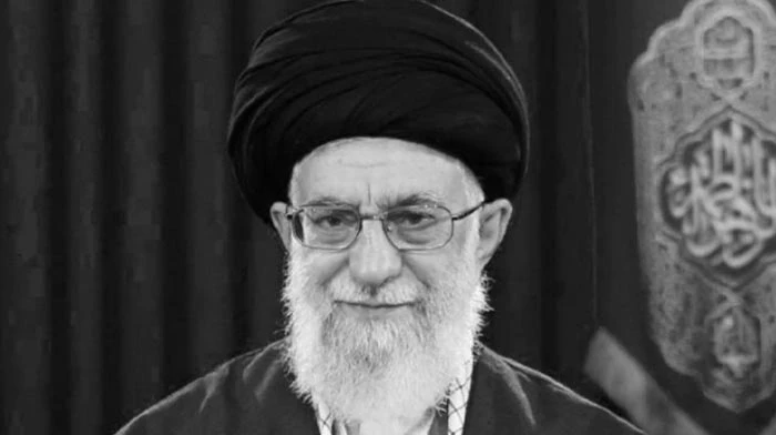 তেহরানের লৌহমানব আয়াতুল্লাহ আলী খামেনেই: এক আপসহীন যোদ্ধা