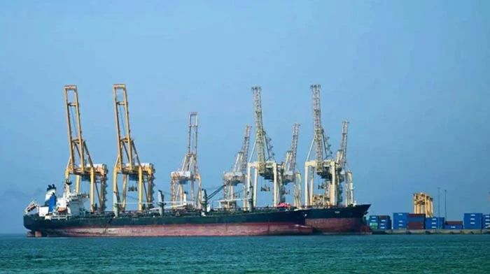 মধ্যপ্রাচ্যে জ্বালানি সংকট মোকাবিলায় ট্রাম্পের ‘ঝুঁকি বিমা’ ঘোষণা