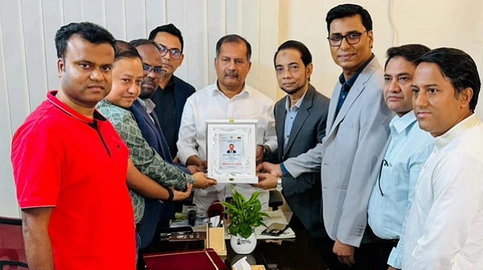 তথ্যমন্ত্রীর সঙ্গে ব্রডকাস্টার্স অ্যাসোসিয়েশন সদস্যদের সৌজন্য সাক্ষাৎ