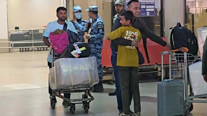 দুবাইয়ে আটকে পড়া ১৮৯ বাংলাদেশিকে দেশে ফেরত আনা হলো