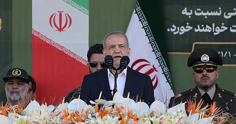 ইরান শত্রুকে তার এক ইঞ্চি জমিও দখল করতে দেবে না: প্রেসিডেন্ট পেজেশকিয়ান