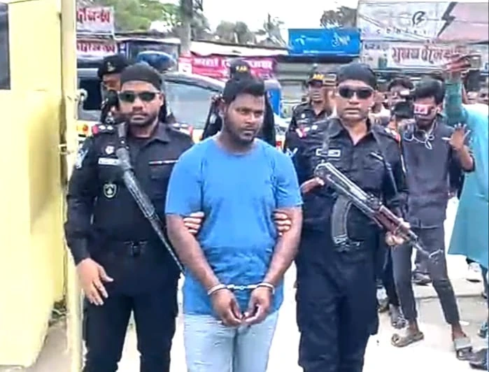 লক্ষ্মীপুরের রায়পুরে যুবদল নেতা হত্যার প্রধান আসামি আরমান গ্রেপ্তার