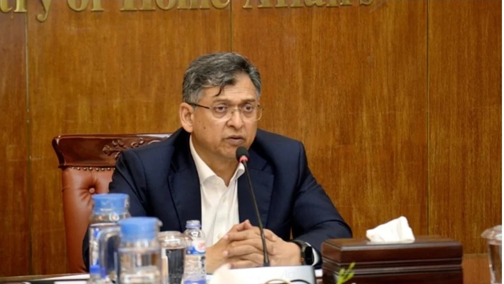 আগে সংসদে আসেন, তারপর গণভোটের বিষয়ে সিদ্ধান্ত: স্বরাষ্ট্রমন্ত্রী