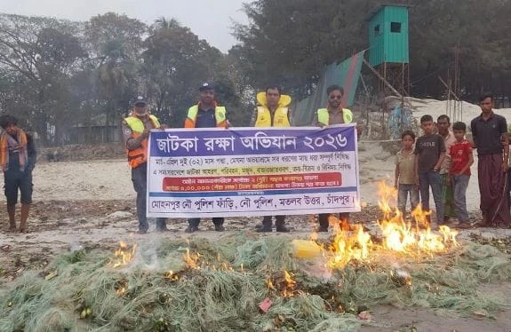 জাটকা ইলিশ রক্ষায় মোহনপুর নৌ পুলিশের অভিযানে ১০ দিনে ২৫ জেলে আটক
