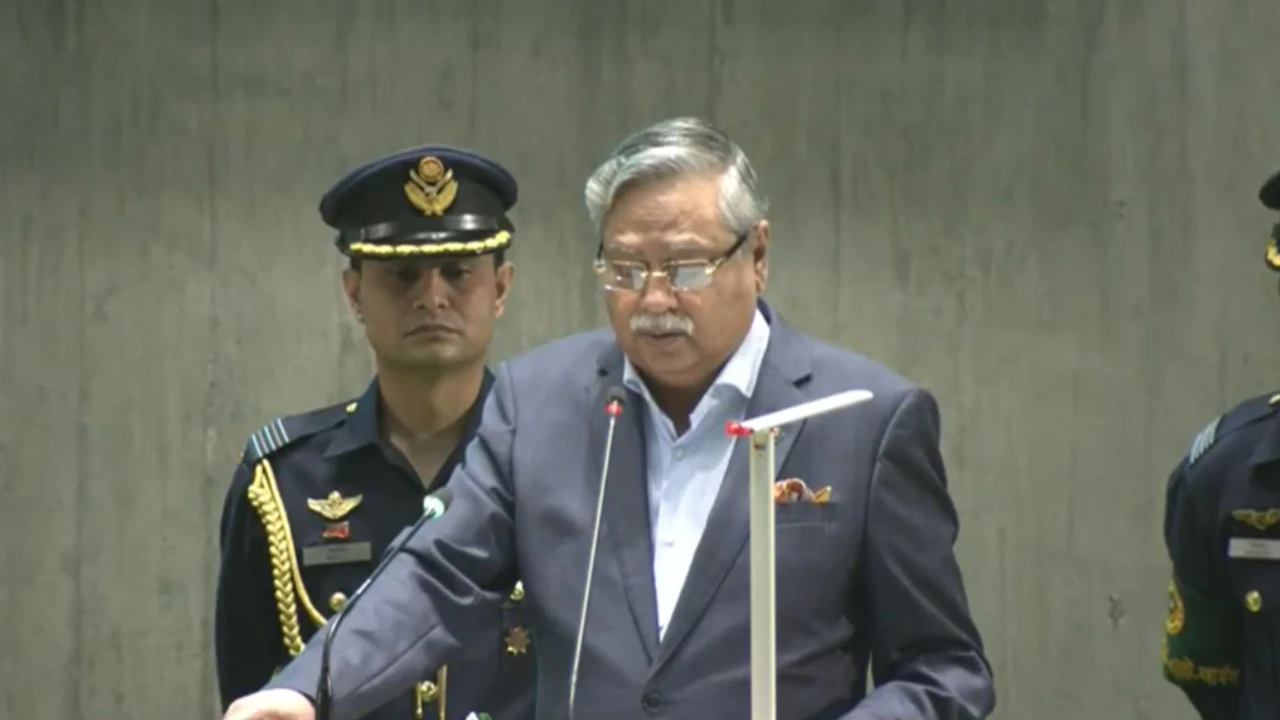 হাজারো শহীদের রক্তে ফ্যাসিবাদমুক্ত নতুন বাংলাদেশের সূচনা হয়েছে: সংসদে রাষ্ট্রপতি