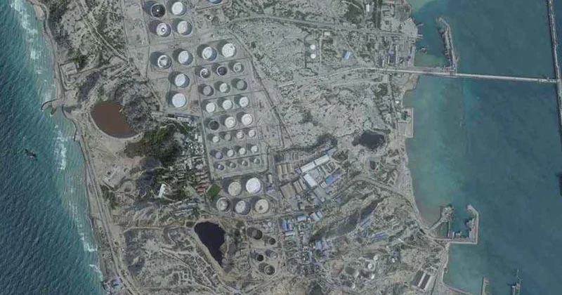 ইরানের তেল রপ্তানি কেন্দ্রে ভয়াবহ হামলা, তেলের দাম আরও বৃদ্ধির আশঙ্কা