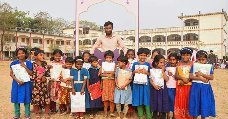 এই ঈদে সুবিধাবঞ্চিত শিশুদের জন্য রিয়েলমির বিশেষ আয়োজন ‘ঈদের হাসি’