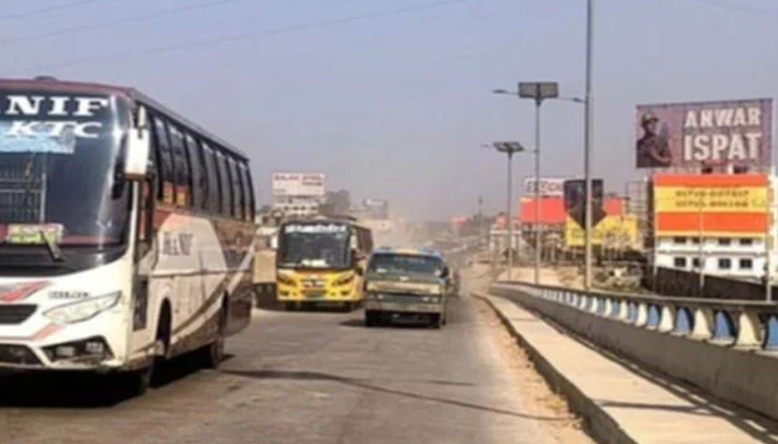 সিরাজগঞ্জ মহাসড়কে যানবাহনের চাপ বাড়ছে, এখনো নেই যানজট