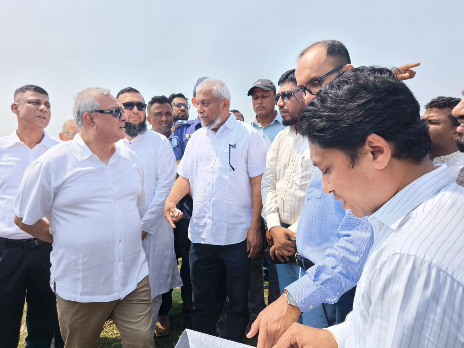 স্বৈরাচারী সরকারের সিদ্ধান্তে বন্ধ হয়ে যায় খাল কাটার কাজ: মন্ত্রী আরিফুল হক চৌধুরী