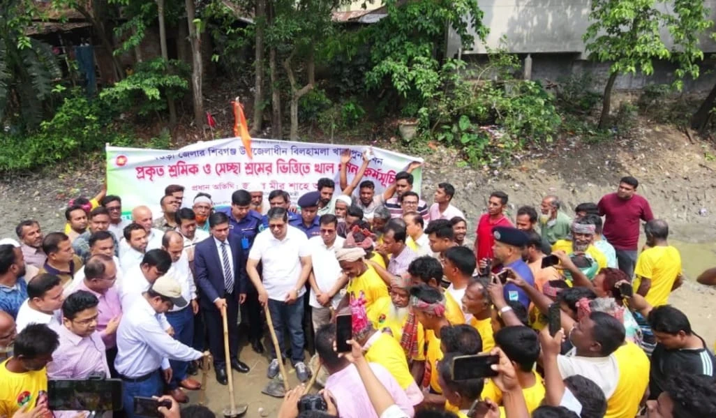আগামী চার বছরে ২০ হাজার কিলোমিটার নদী ও খাল খনন চলমান থাকবে: প্রতিমন্ত্রী মীর শাহে আলম