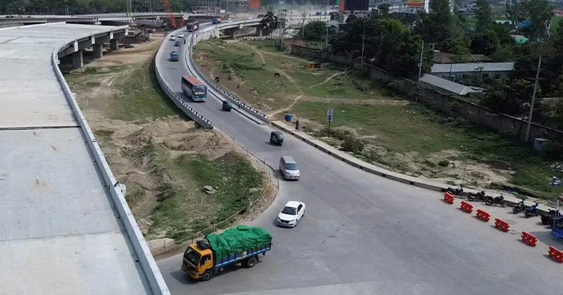 ঈদযাত্রায় স্বস্তির ছোঁয়া, সিরাজগঞ্জ মহাসড়কে নেই ভোগান্তি