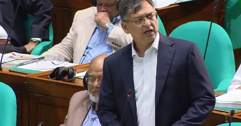 প্রধানমন্ত্রীর অনুপস্থিতিতে সংসদে তিন বিভাগের দায়িত্বে স্বরাষ্ট্রমন্ত্রী সালাহউদ্দিন আহমেদ