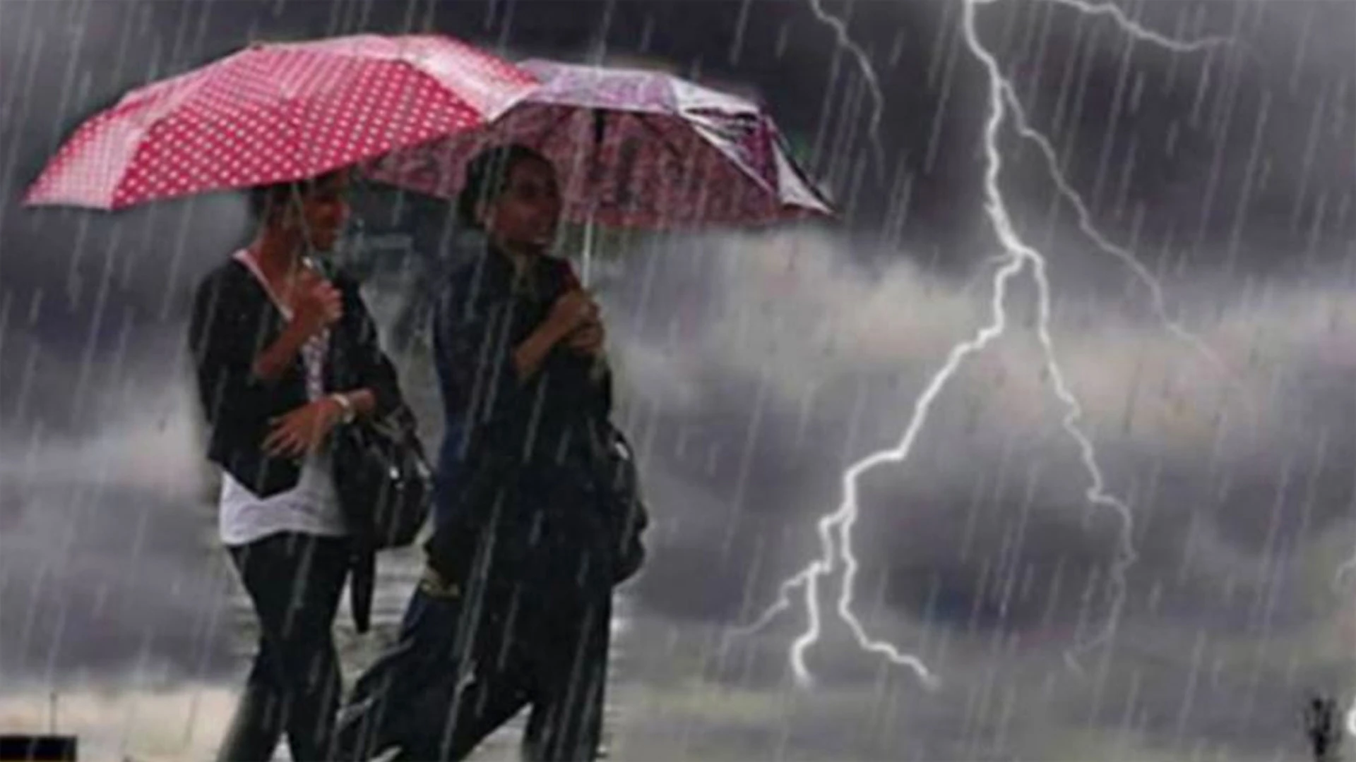 সন্ধ্যায় রাজধানীতে বজ্রসহ বৃষ্টির শঙ্কা