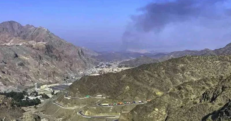 ঈদ উপলক্ষে পাকিস্তান আফগানিস্তানে ৫ দিন হামলা করবে না