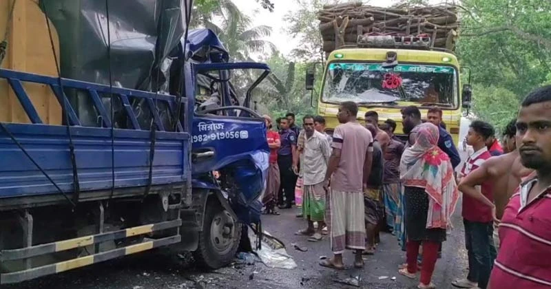 মাদারীপুরে সড়ক দুর্ঘটনায় দুই শিশুসহ ৮জন আহত