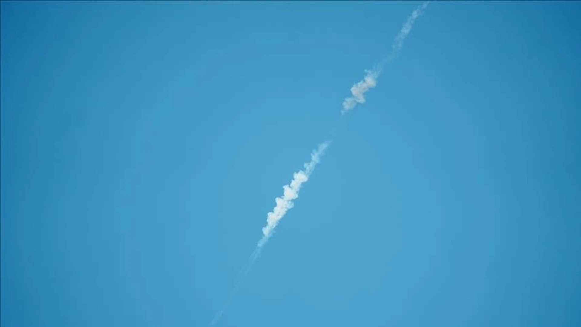 ইসরাইলি এফ-১৬ যুদ্ধবিমান ভূপাতিত করার দাবি ইরানের