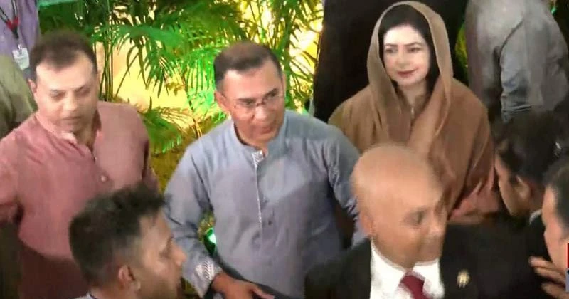 সর্বস্তরের মানুষের সঙ্গে প্রধানমন্ত্রীর ঈদ শুভেচ্ছা বিনিময়