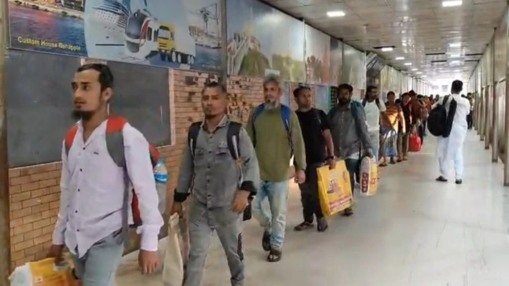 সাজাভোগ শেষে দেশে ফিরলেন ৩৩ বাংলাদেশি