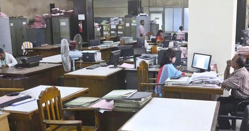 সাত দিন ছুটির পরে অফিস-আদালত খুলছে মঙ্গলবার