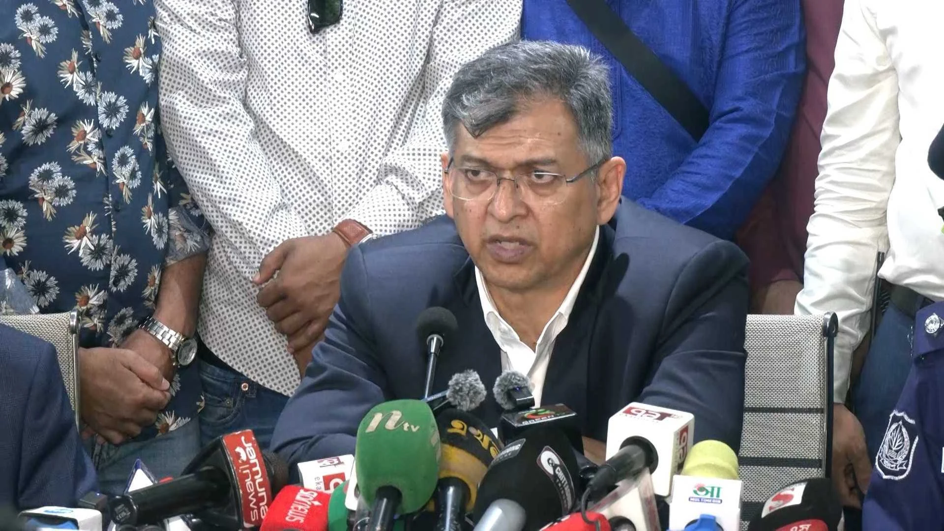 রাজধানীর যানজট কমানো নিয়ে সুখবর দিলেন স্বরাষ্ট্রমন্ত্রী