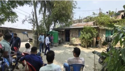 টুঙ্গিপাড়ায় বিস্ফোরণে আহত মাদরাসা শিক্ষার্থীর বাড়িতে বোমা বিশেষজ্ঞ টিম