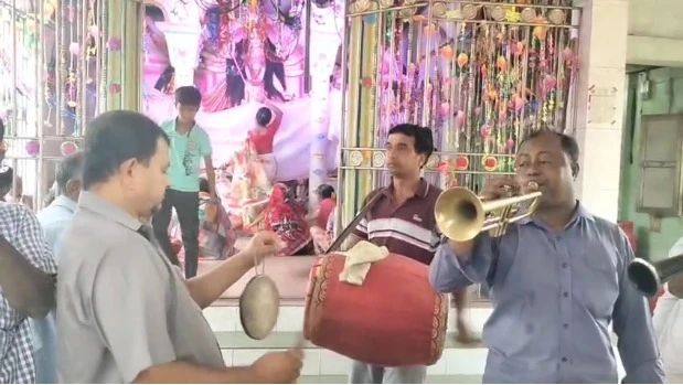 কোটালীপাড়ায় ষষ্ঠী পূজা দিয়ে শুরু হয়েছে শ্রী শ্রী বাসন্তী পূজা