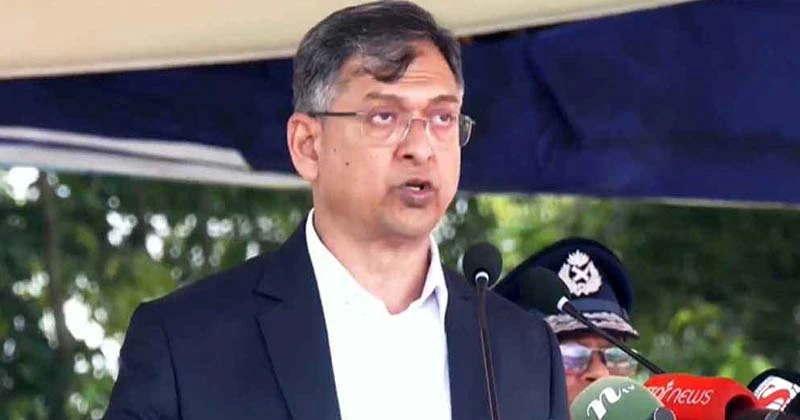 ‘বর্তমান পোশাকে পুলিশ সন্তুষ্ট নয়, আগের পোশাকে ফিরতে প্রচেষ্টা সরকারের’