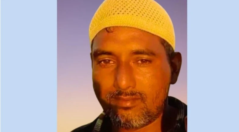 জাদুকাটায় বালুধসে শ্রমিক নিহত, লাশ গুমের অভিযোগ