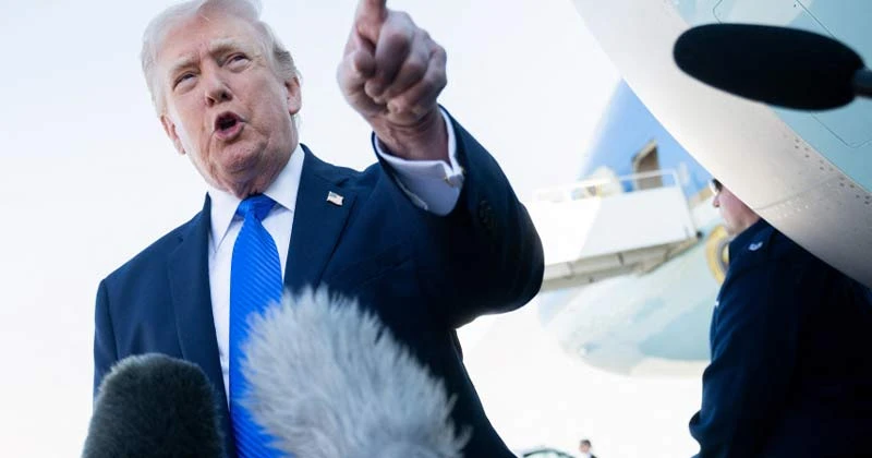 ইরানে শাসনব্যবস্থার পরিবর্তন ঘটিয়েছেন বলে দবি ট্রাম্পের