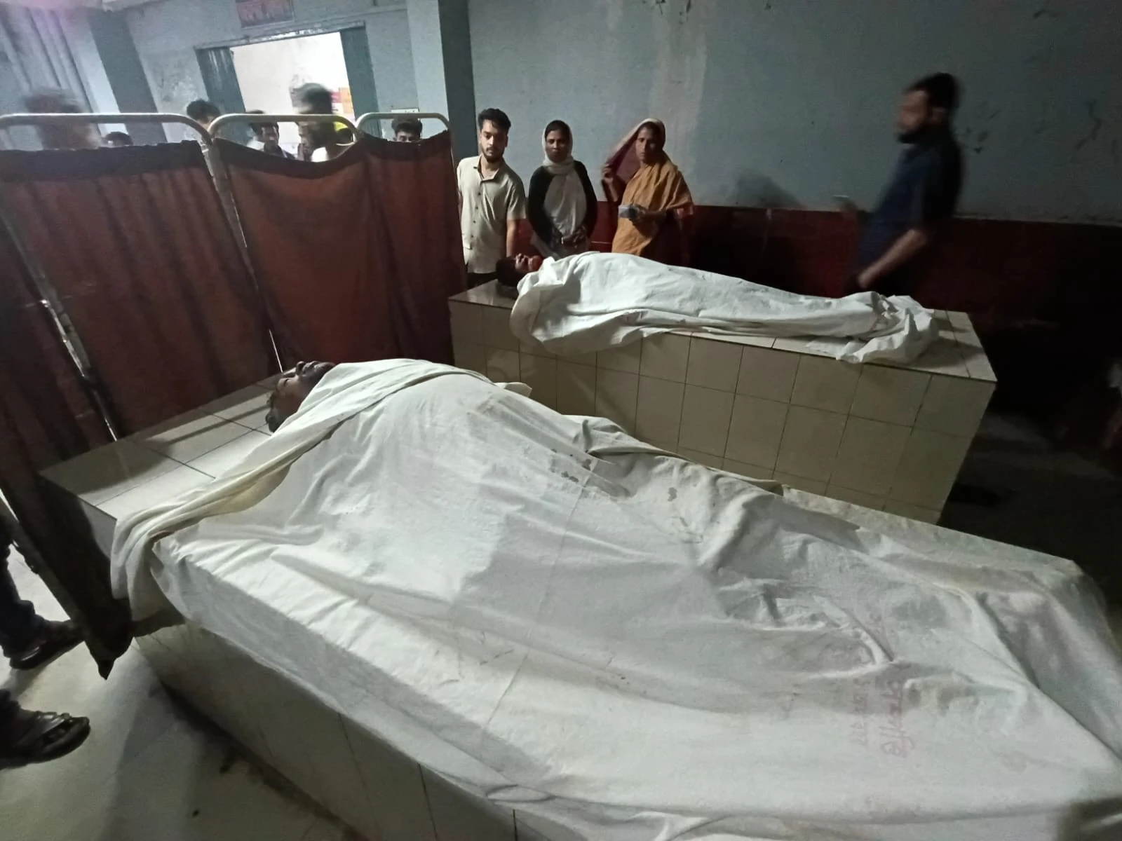 শ্রীমঙ্গলে সিএনজি-মাইক্রোবাস সংঘর্ষে নিহত ৩, আহত ৩