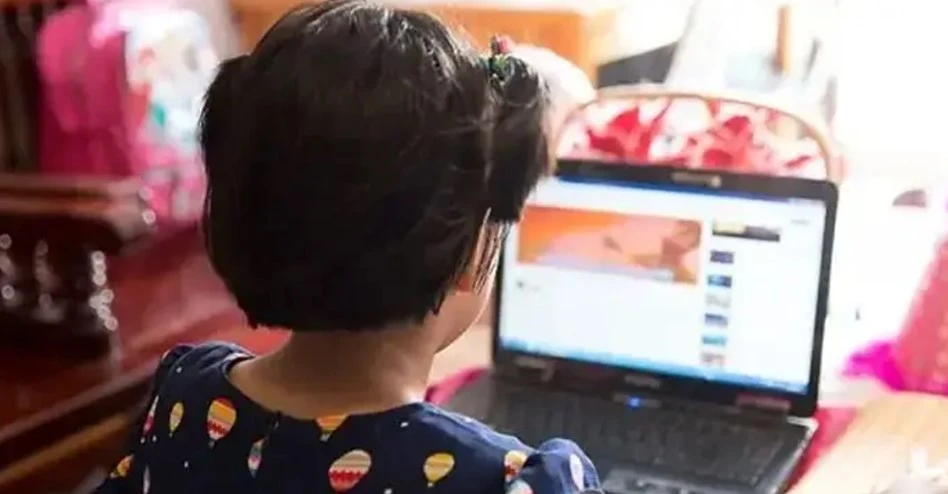 শিক্ষাপ্রতিষ্ঠানে সপ্তাহে ৩ দিন অনলাইনে ক্লাস