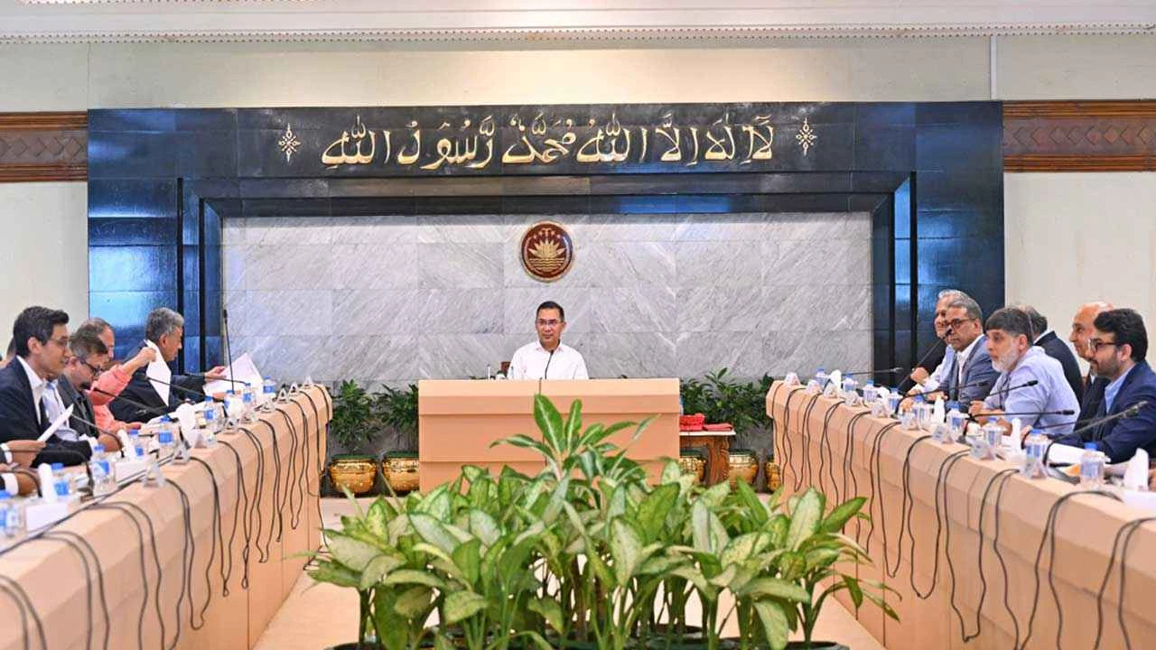 ব্যবসায়ীদের মুখ থেকে সংকটের কথা শুনলেন প্রধানমন্ত্রী, সমাধানের আশ্বাস