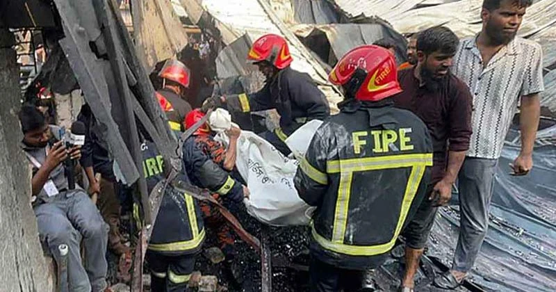 কেরানীগঞ্জে গ্যাস লাইটার কারখানায় আগুনে নিহত বেড়ে ৬