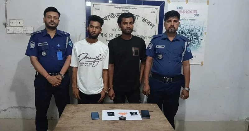 আখাউড়ায় বিশেষ অভিযানে ৫০০ পিস ইয়াবাসহ গ্রেফতার ২