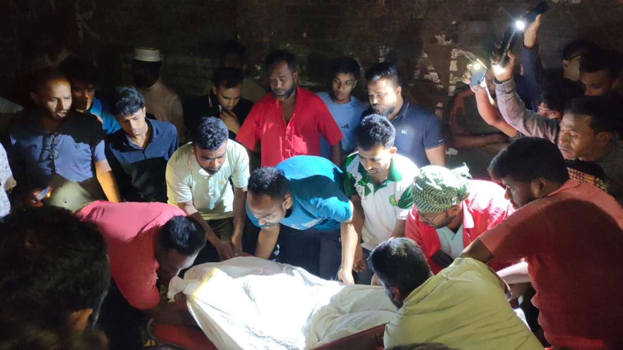 বেনাপোল বন্দরে ক্রেনের তার ছিঁড়ে শ্রমিক নিহত, আহত ১