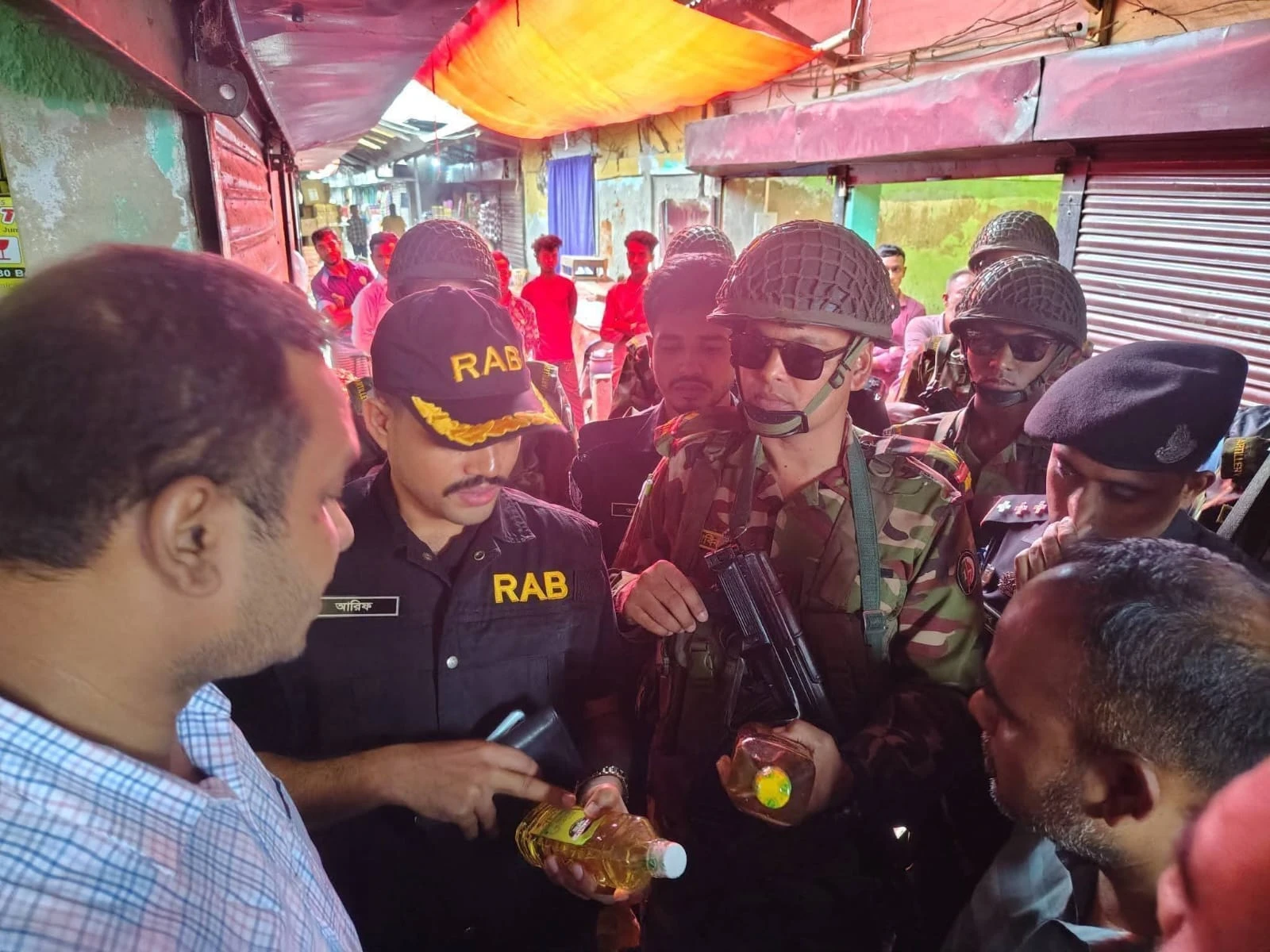 শ্রীমঙ্গলে অবৈধ মজুতের অভিযোগে ৮,৫০০ লিটার ভোজ্য তেল উদ্ধার, জরিমানা ৩০ হাজার টাকা