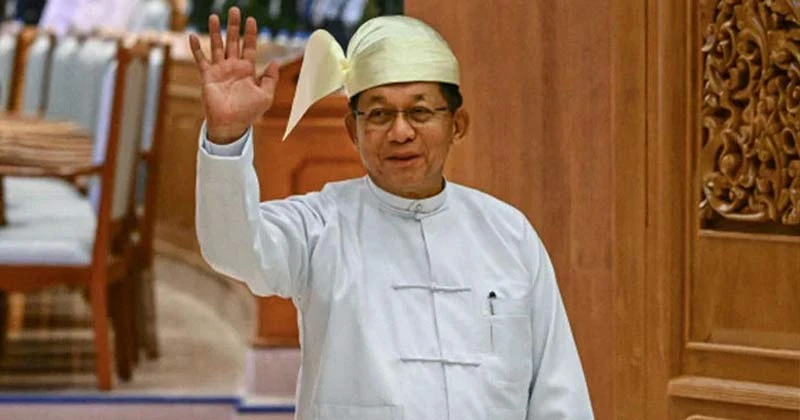 মিয়ানমারের প্রেসিডেন্ট হিসেবে শপথ নিলেন মিন অং হ্লাইং