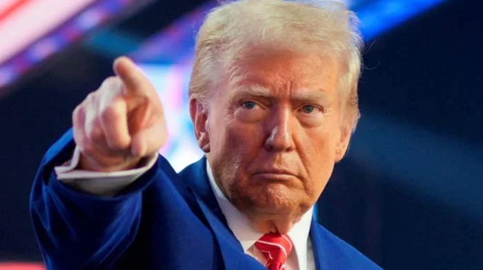 ইরানকে অস্ত্র দিলে ‘গুরুতর পরিণতি’ ভোগ করবে চীন: ট্রাম্প