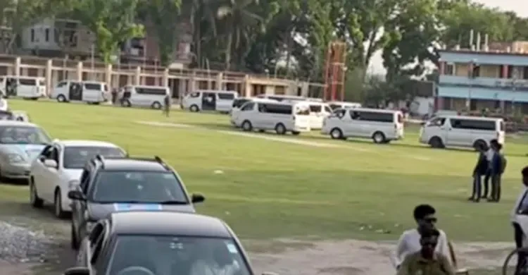 জ্বালানি সংকটেও অর্ধশত গাড়ির শোডাউন, ছাত্রদল নেতাকে অব্যাহতি